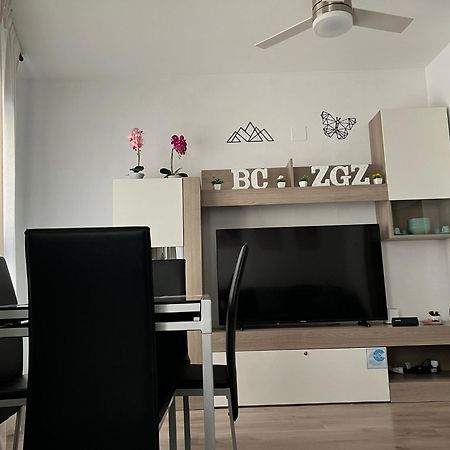 El Bc Zaragoza - Aljaferia Apartman Kültér fotó