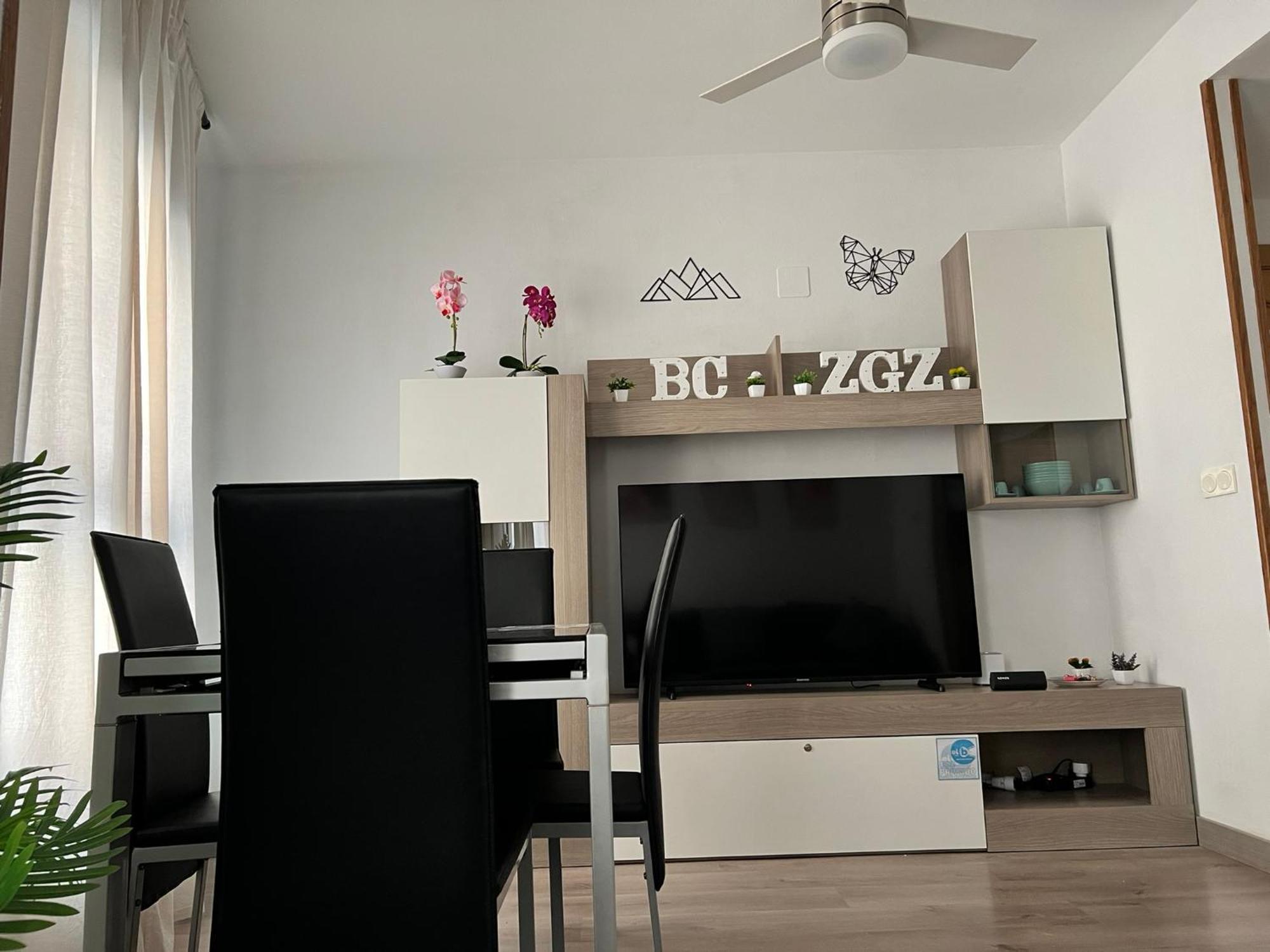 El Bc Zaragoza - Aljaferia Apartman Kültér fotó