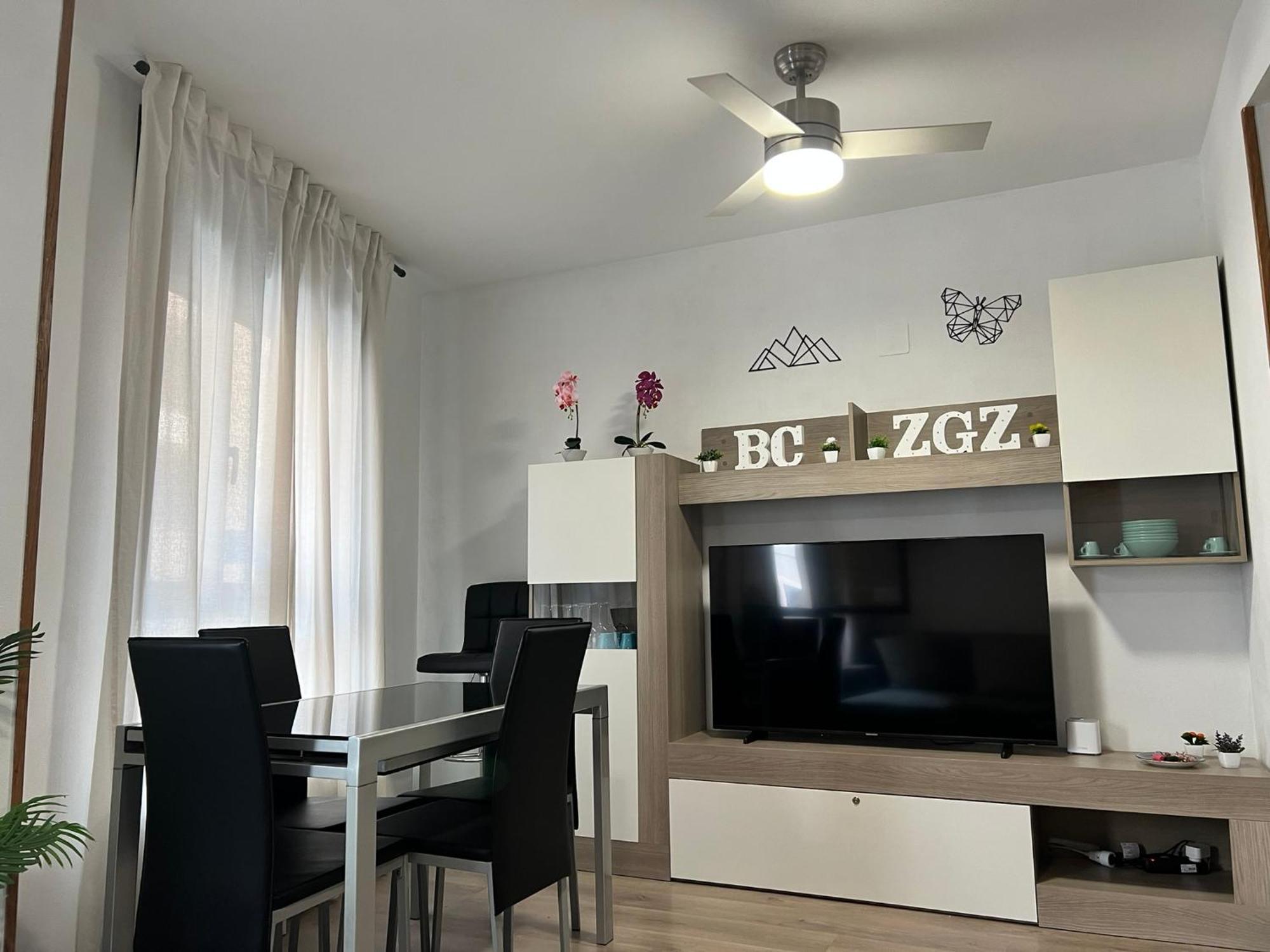 El Bc Zaragoza - Aljaferia Apartman Kültér fotó